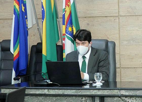 Vereador apresenta voto de pesar pelo falecimento do professor Júnior Mário Baltazar, vítima da Covid-19 em Caruaru