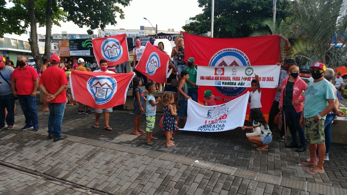 Protesto em Caruaru do MTST-PE e Movimentos filiados a União Estadual por Moradia Popular