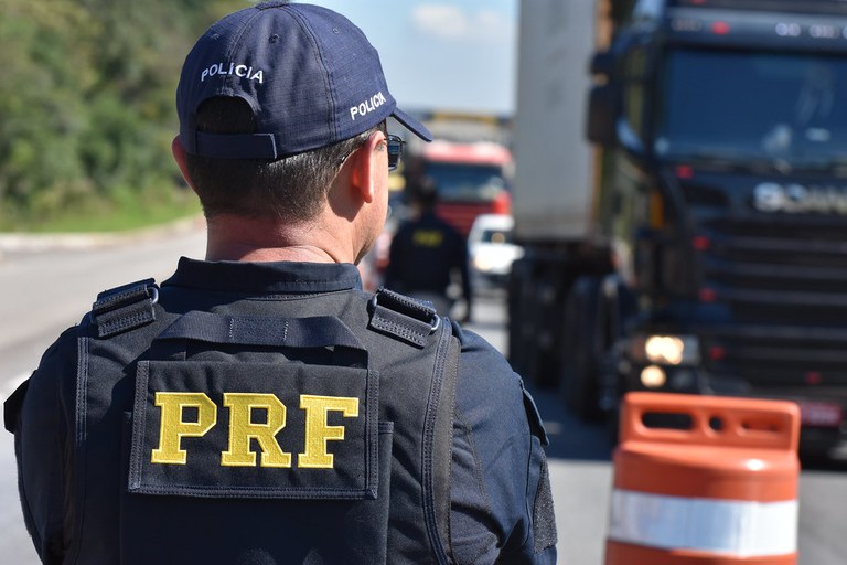 Contran prorroga prazo para motoristas realizarem exame toxicológico Contran prorroga prazo para motoristas realizarem exame toxicológico