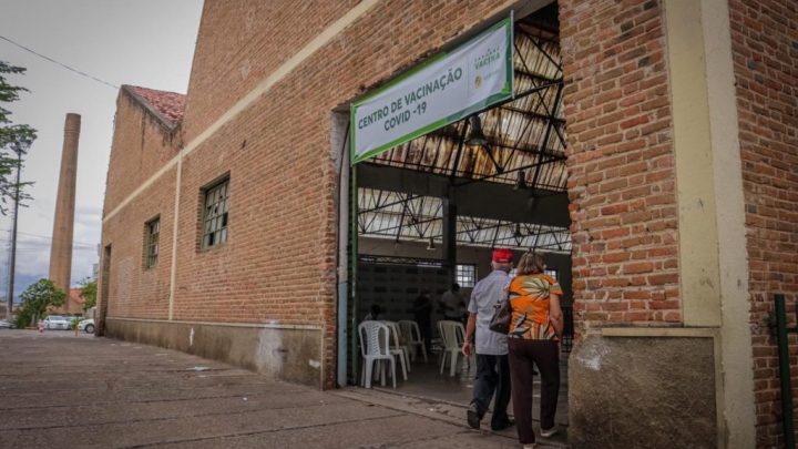 Caruaru implanta Centro Regional de Vacinação Covid-19; Gestantes e Puérperas convocadas para vacina