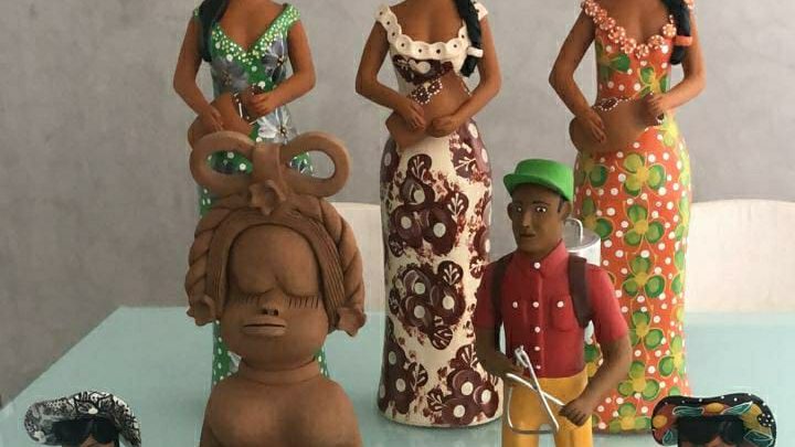 Liga Feminina de Combate ao Câncer recebe peças doadas dos artesãos do Alto do Moura
