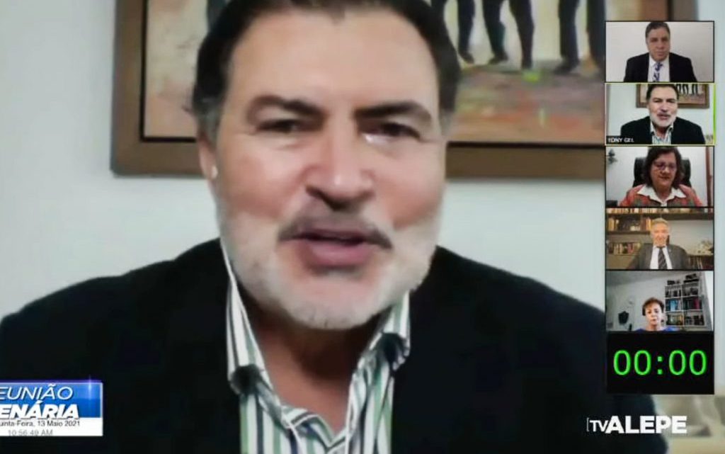 Tony Gel pede aplicação de lei estadual sobre reutilização da água por edifícios