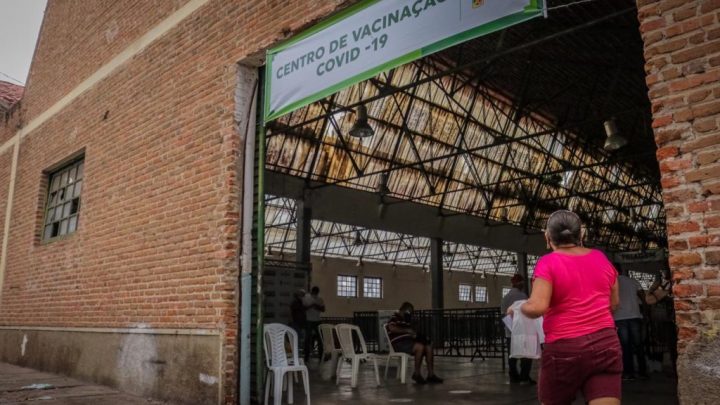 Secretaria de Saúde de Caruaru abre agendamento para vacinação de 2ª dose de CoronaVac