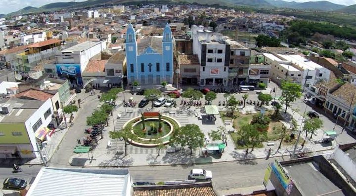 Belo Jardim tem toque de recolher das 20h às 05h diariamente, devido ao aumento de casos e mortes pela covid-19
