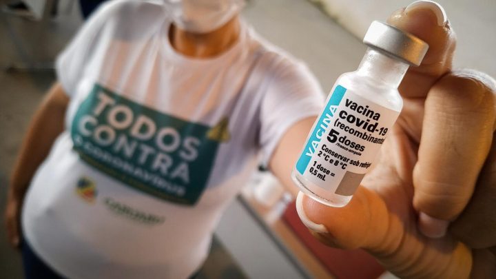 Caruaru amplia vacina contra a covid-19 para pessoas acima de 49 anos