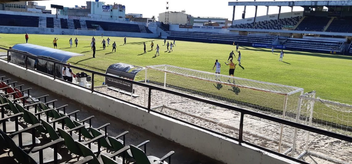Central vence de virada o Caucáia pela Série D em Caruaru Central vence de virada o Caucáia pela Série D em Caruaru