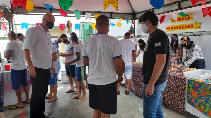 São João chegou na Penitenciária de Caruaru; Veja