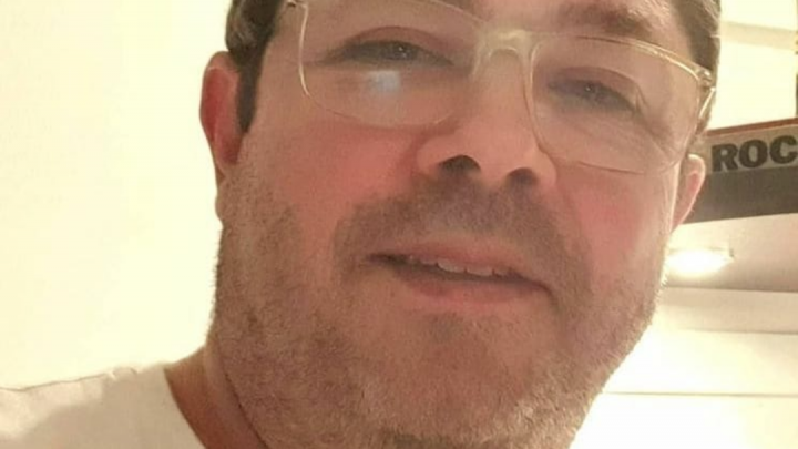 Professor Menelau Júnior recuperado da covid-19 recebe alta do hospital