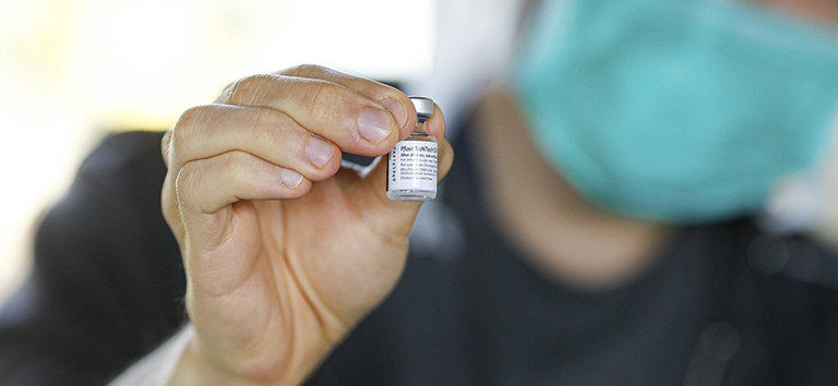 Brasil recebe mais 924 mil doses da vacina Covid-19 da Pfizer nesta quarta (14) Brasil recebe mais 924 mil doses da vacina Covid-19 da Pfizer nesta quarta (14)