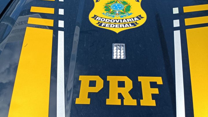Após agredir policiais e passageiro, motorista é detido com “rebites”