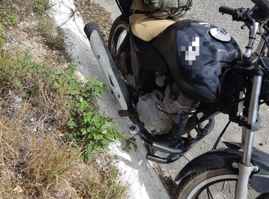 Colisão entre moto e caminhão com vítima fatal na BR 232