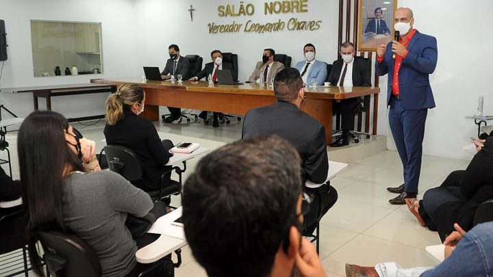 Em audiência pública, Anderson Correia repudia fechamento da Câmara do TJPE em Caruaru