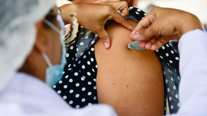 Nova ampliação de faixa etária para a vacinação contra a Covid-19 em Caruaru