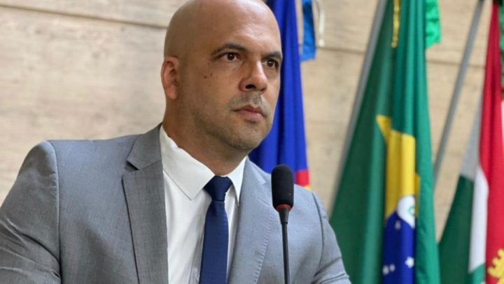 Anderson Correia faz pedido de informação sobre os procedimentos usados para a coleta de resíduos sólidos em Caruaru