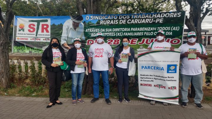 Sindicato dos Trabalhadores Rurais de Caruaru realiza ação na Feira de Agricultura Familiar