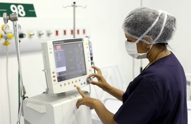 Pernambuco tem menos de mil pacientes em UTIs Covid Pernambuco tem menos de mil pacientes em UTIs Covid