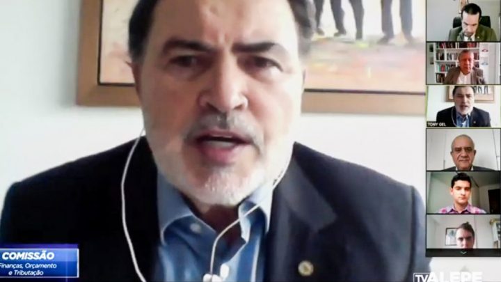 Tony Gel Gel registra na Alepe inauguração de nova sede da OAB Caruaru