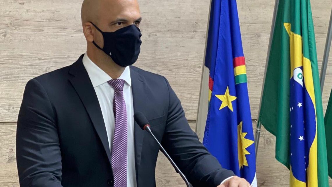 Em emenda, Anderson Correia pede inclusão dos Direitos Animais na Lei de Diretrizes Orçamentárias Em emenda, Anderson Correia pede inclusão dos Direitos Animais na Lei de Diretrizes Orçamentárias