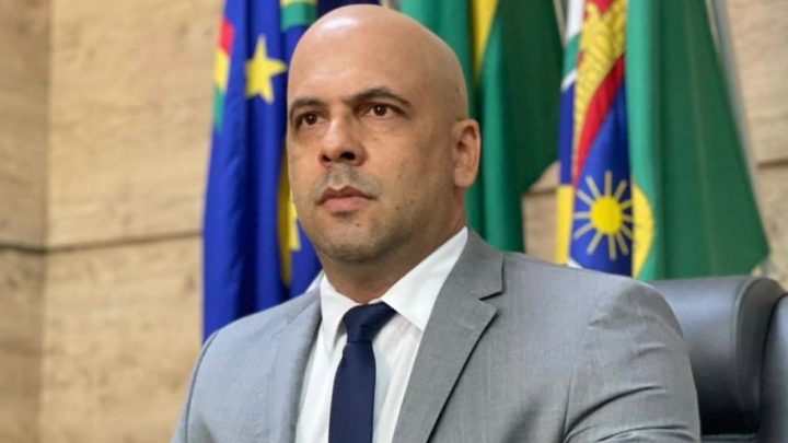 Anderson Correia vota desfavorável ao PL que sugere a mudança da causa animal