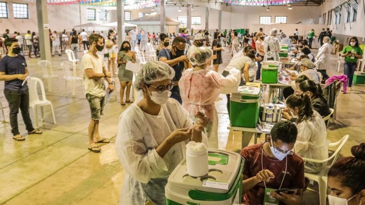 Caruaru: Mais de 18 mil doses foram aplicadas nos três dias do “Vacinaço”
