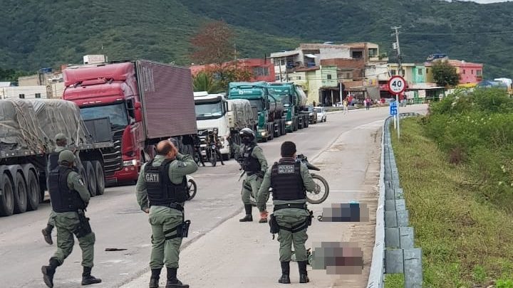 Policial Militar é baleado em troca de tiros com crimonosos e morre a caminho do hospital