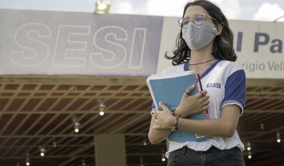 SESI oferece bolsas de estudo gratuitas para o ensino básico e novo ensino médio SESI oferece bolsas de estudo gratuitas para o ensino básico e novo ensino médio