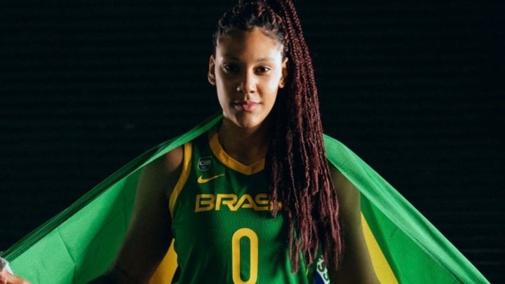 Ex-atendida pela LBV, Kamilla Cardoso foi destaque na estreia na seleção brasileira de basquete