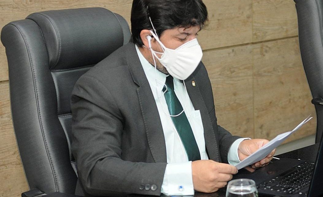 Fagner lamenta não aprovação de PL que pedia mais transparência na locação de prédios de uso da prefeitura Fagner lamenta não aprovação de PL que pedia mais transparência na locação de prédios de uso da prefeitura