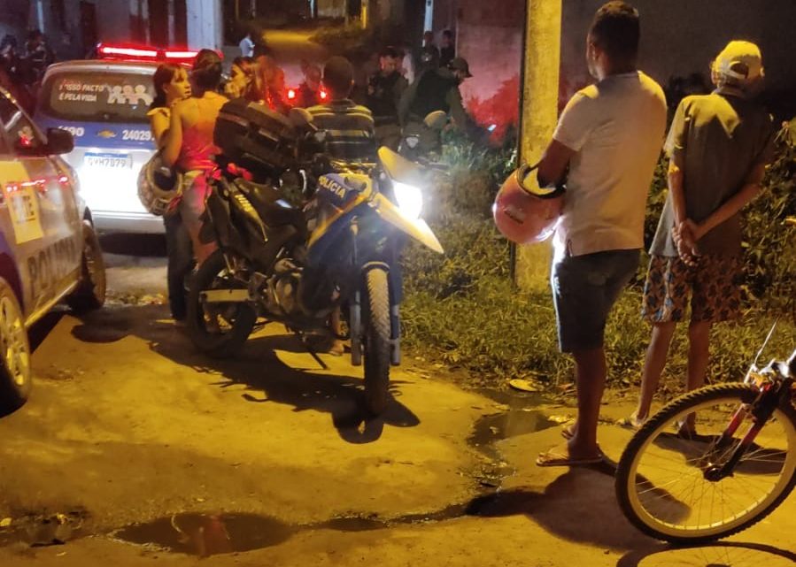 Jovem de 19 anos é assassinado em Caruaru Jovem de 19 anos é assassinado em Caruaru