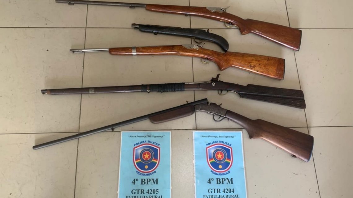 Cinco armas de fogo apreendidas na zona rural de Caruaru Cinco armas de fogo apreendidas na zona rural de Caruaru