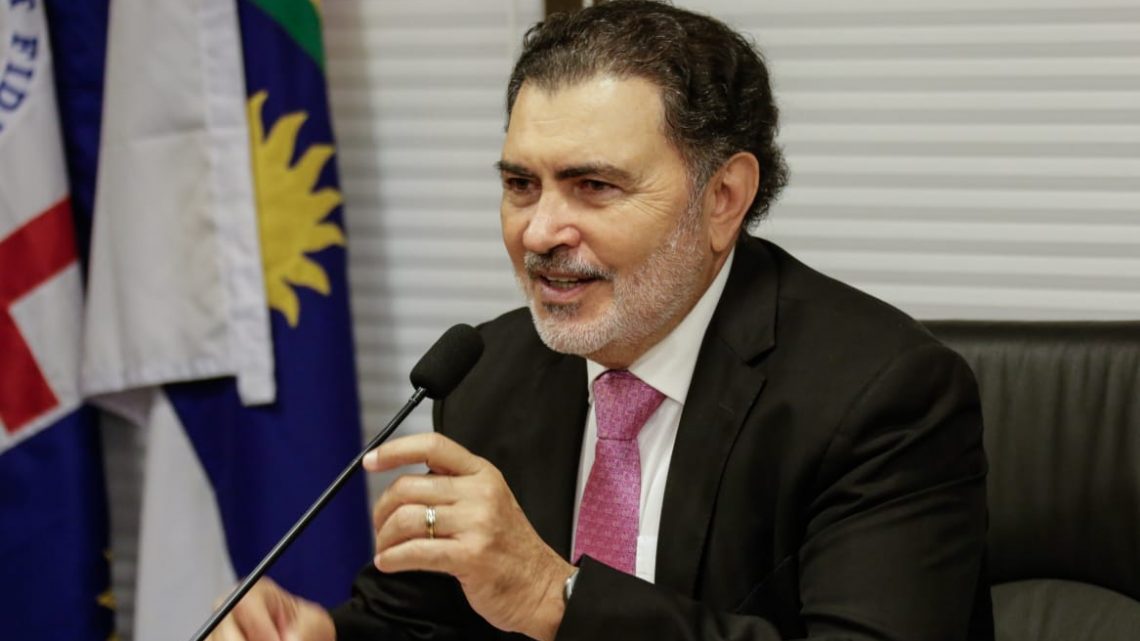 Tony Gel pede à Compesa abastecimento comunitário nas Vilas de Malhada de Pedra, Serra Velha, Riachão e Sítio Saguim em Caruaru Tony Gel pede à Compesa abastecimento comunitário nas Vilas de Malhada de Pedra, Serra Velha, Riachão e Sítio Saguim em Caruaru