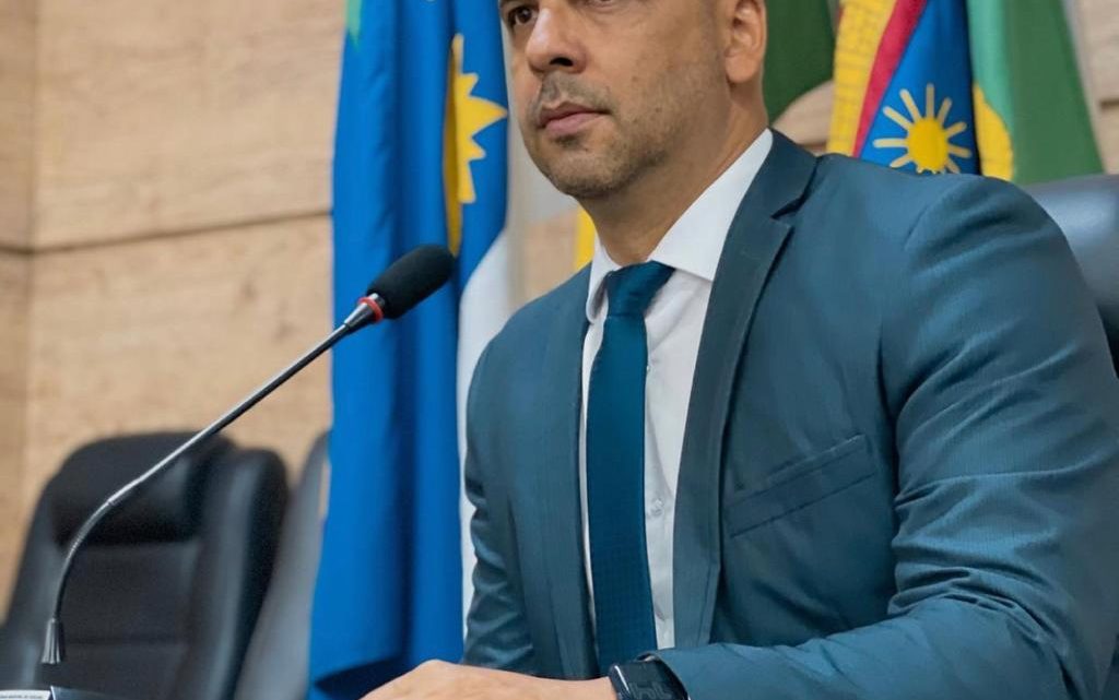 Anderson Correia pede retorno da campanha de vacinação antirrábica em Caruaru Anderson Correia pede retorno da campanha de vacinação antirrábica em Caruaru