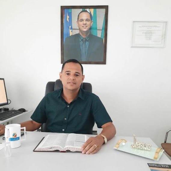 PL do vereador Irmão Ronaldo institui o Projeto “Mão Amiga” para incentivar voluntários no plantio de árvores e flores em Caruaru