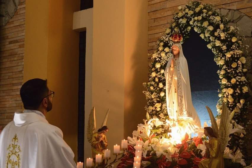 Caruaru: Festa da Paróquia Nossa Senhora de Fátima, com o tema: “Maria, consoladora dos aflitos” Caruaru: Festa da Paróquia Nossa Senhora de Fátima, com o tema: “Maria, consoladora dos aflitos”