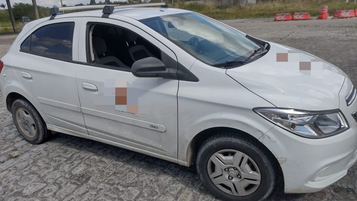 Motorista é detido após comprar carro roubado a preço de moto em Gravatá