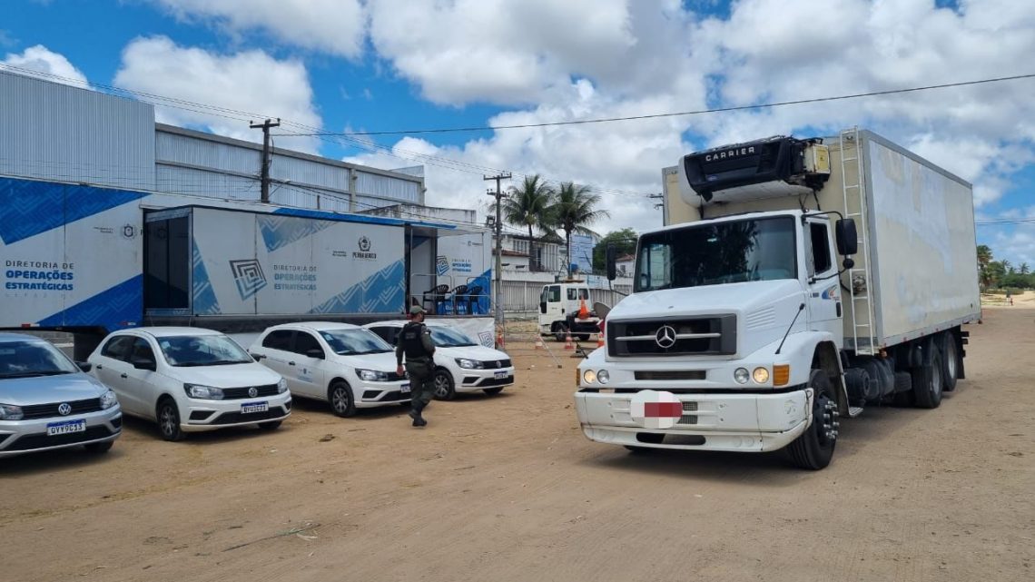 Operação da Sefaz-PE apreende mercadorias avaliadas em mais de R$ 4 milhões, no Agreste Operação da Sefaz-PE apreende mercadorias avaliadas em mais de R$ 4 milhões, no Agreste