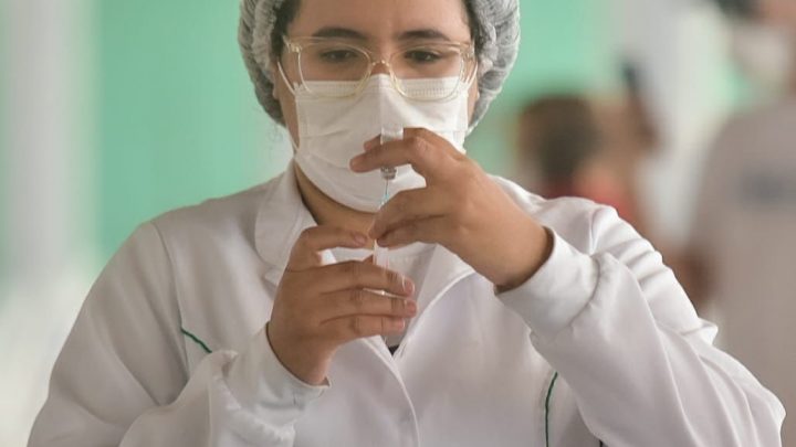 Vacinação contra a Covid-19 em vários pontos de Caruaru sexta-feira (15) e sábado (16); Confira