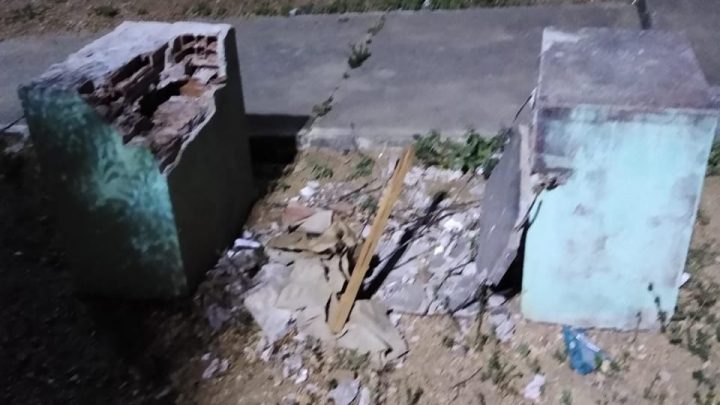 Menor é apreendido por demolir banco de praça em Toritama