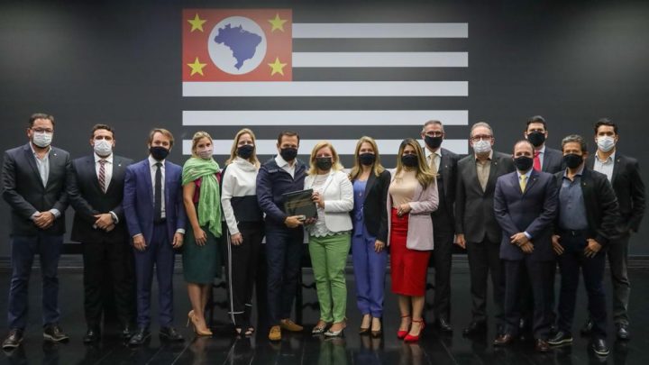 Comitiva da Acic é recebida pelo governador João Dória em São Paulo