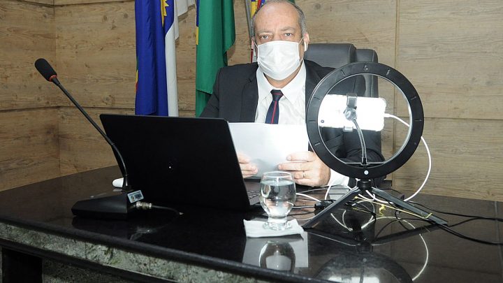 Vereador Jorge Quintino se posiciona contra a PEC 32 e pede sensibilidade para funcionários públicos