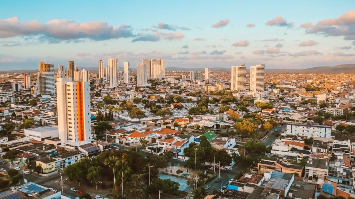Caruaru ocupa 3ª posição entre os municípios que mais contrataram em PE Caruaru ocupa 3ª posição entre os municípios que mais contrataram em PE