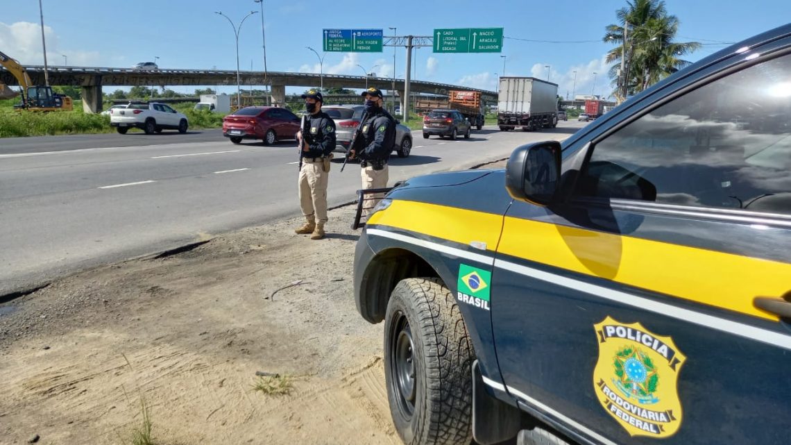 PRF reforça fiscalização nas rodovias federais durante Operação Finados em Pernambuco