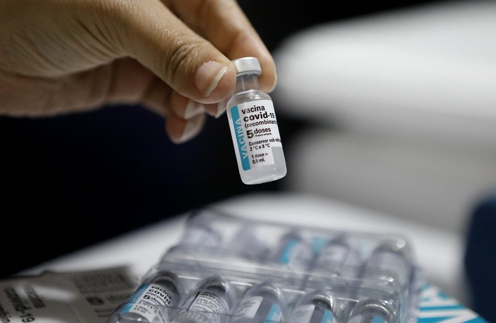 Pernambuco recebe mais de 172 mil doses de vacina da AstraZeneca Pernambuco recebe mais de 172 mil doses de vacina da AstraZeneca