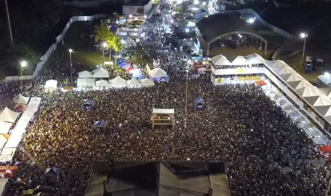 Prefeito de Bonito-PE cancela festa de São Sebastião preocupado com o avanço da variante Ômicron Prefeito de Bonito-PE cancela festa de São Sebastião preocupado com o avanço da variante Ômicron