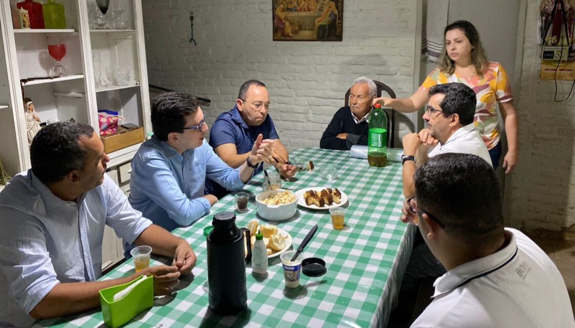 Raffiê Dellon pode ser o candidato à Deputado Estadual de Miguel Coelho em Caruaru Raffiê Dellon pode ser o candidato à Deputado Estadual de Miguel Coelho em Caruaru