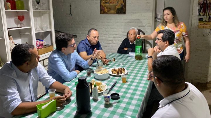 Raffiê Dellon pode ser o candidato à Deputado Estadual de Miguel Coelho em Caruaru