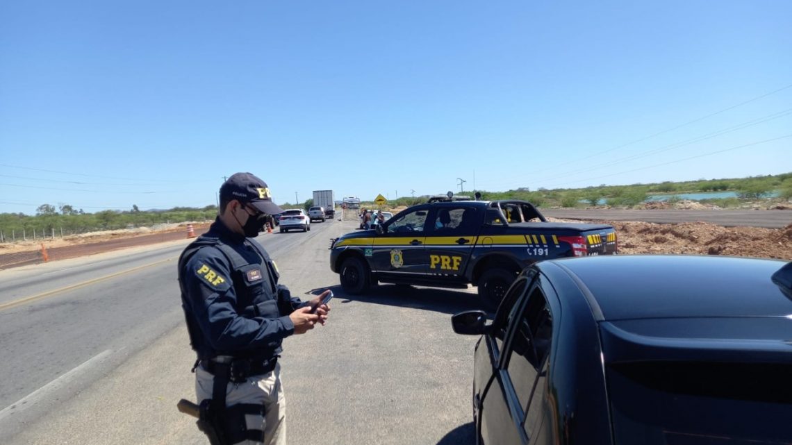 PRF registra diminuição de 77% das mortes por acidente de trânsito no feriadão em Pernambuco