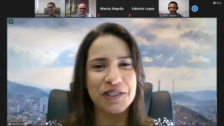 Raquel Lyra conduz debate promovido pela Frente Nacional dos Prefeitos