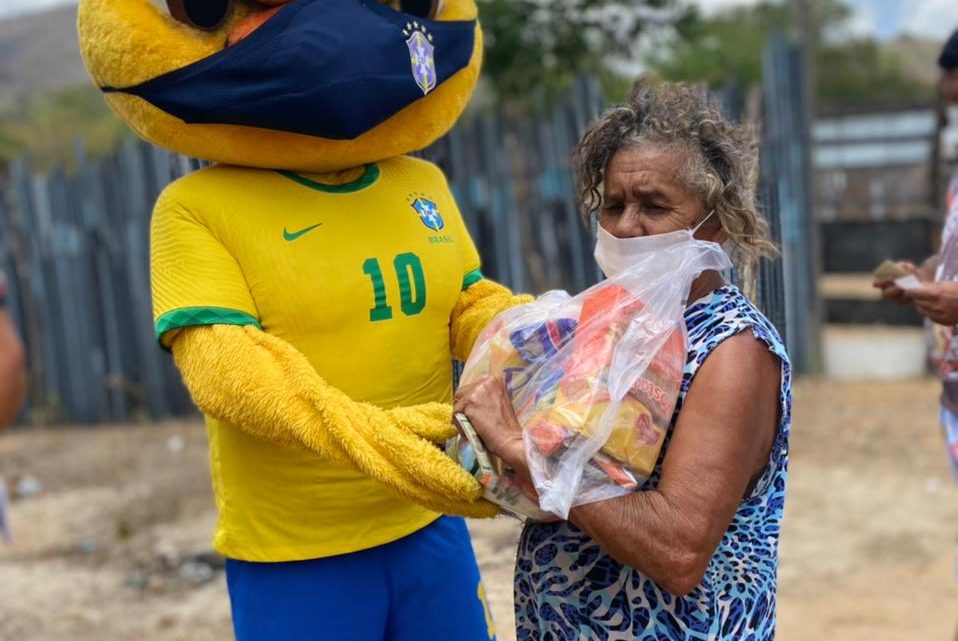 CBF doa cestas básicas para o Transforma Caruaru CBF doa cestas básicas para o Transforma Caruaru
