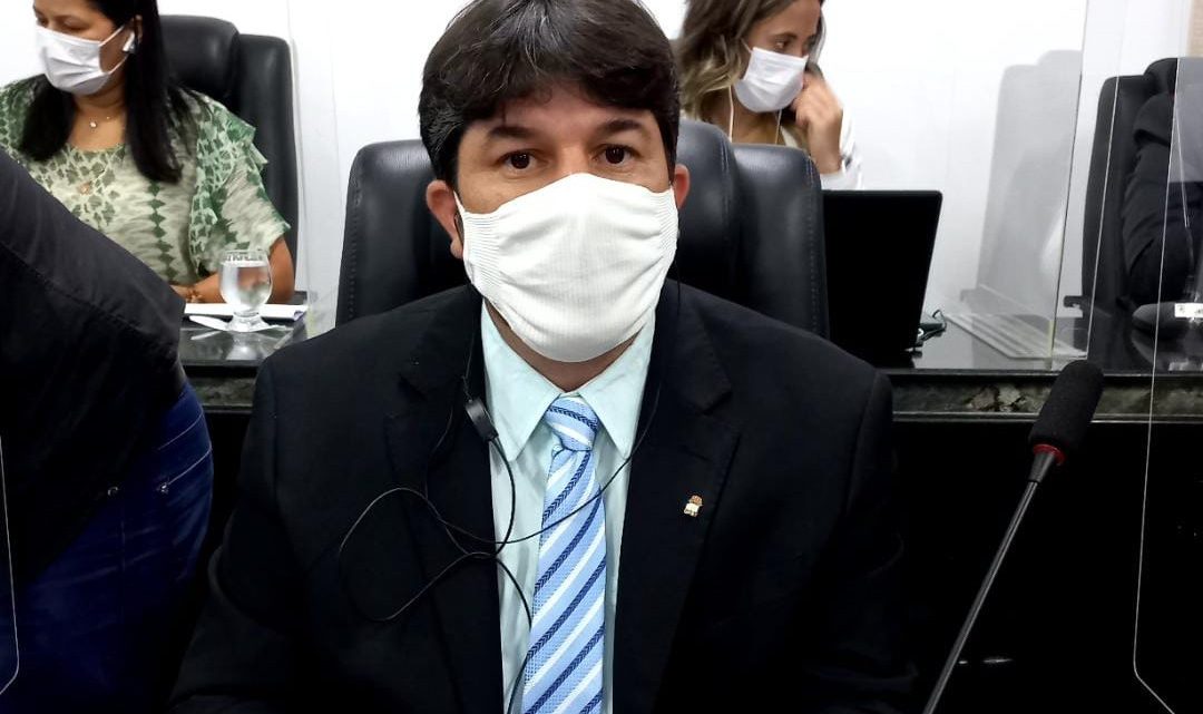 Vereador Fagner Fernandes diz que veto a emenda é perseguição política do governo municipal